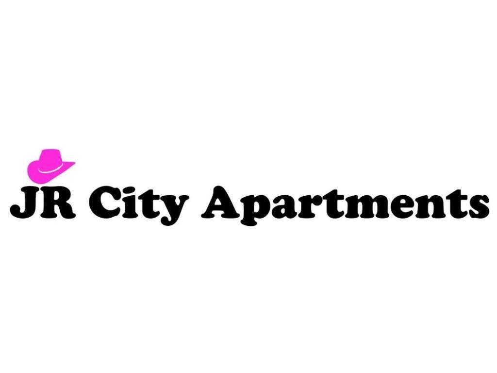 Cozy + Trendy By Jr City Apartments Wina Bagian luar foto